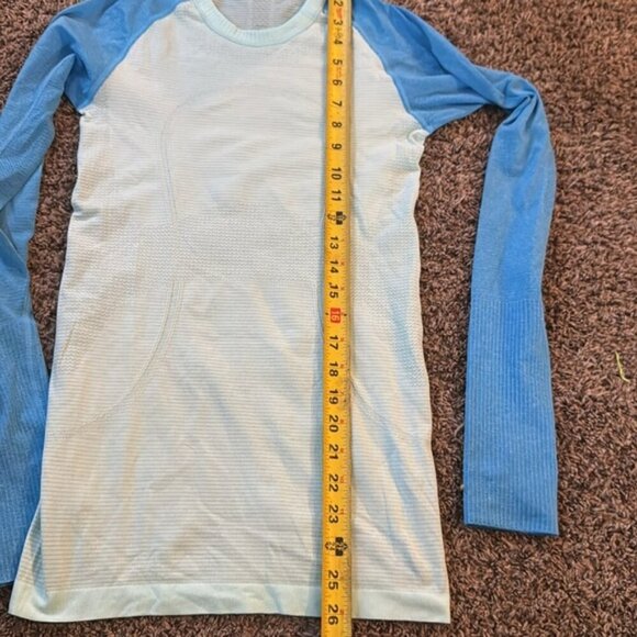 Lululemon Run Swiftly Tech Long Sleeve Aquamarine Beach Blanket Blue Size 4 - Picture 15 of 15